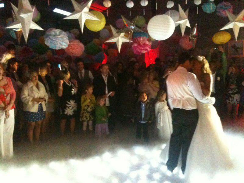 First dance to live music